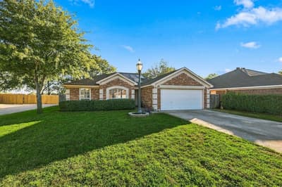 1722 Tonya May Lane, Mansfield TX 76063 - Photo 3