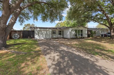 1715 Salem Street, Irving TX 75061 - Photo 3