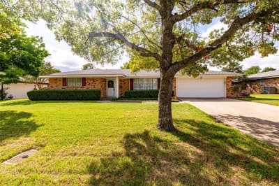 3805 Fenton Avenue, Fort Worth TX 76133