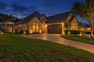 5801 Mira Lago Lane, Arlington TX 76017