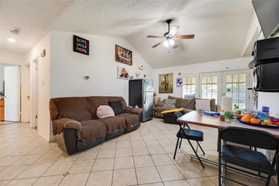 1717 Meadow Valley, Irving TX 75060 - Photo 3