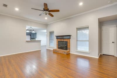941 Jessica Drive, Burleson TX 76028 - Photo 4