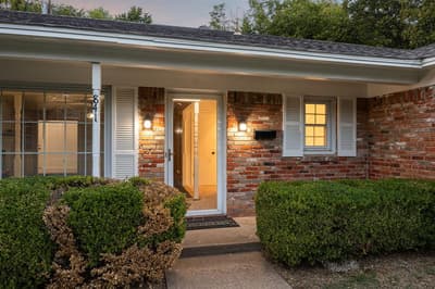 841 Brookwood Drive, Dallas TX 75224 - Photo 5