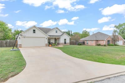 211 E Nevada Street, Van TX 75790 - Photo 2