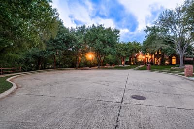 5801 Broadmoor Drive, Plano TX 75093 - Photo 3