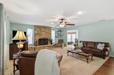 525 W 3rd Street, Kennedale TX 76060 - Photo 3