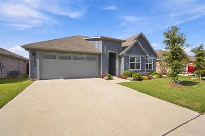 1709 Central Park Drive, Alvarado TX 76009 - Photo 2