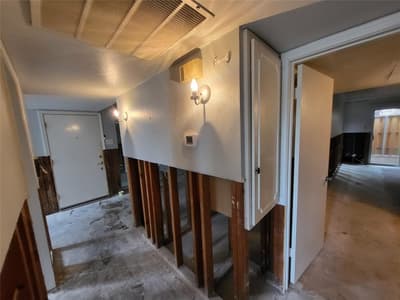 5821 COPPERWOOD Lane # 1126, Dallas TX 75248 - Photo 2
