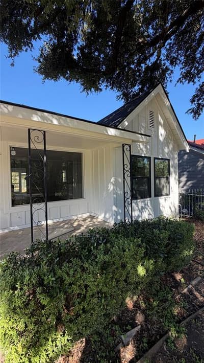 1121 S Brighton Avenue, Dallas TX 75208 - Photo 2