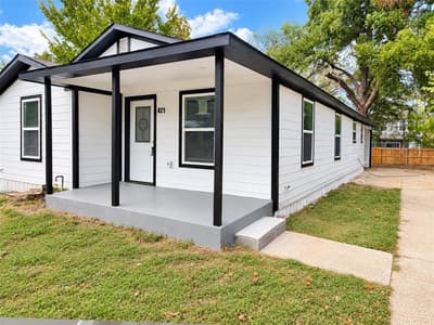 421 Ross Street E, Sulphur Springs TX 75482