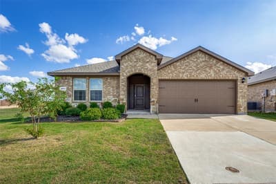 1804 Duskwood Drive, Lancaster TX 75146 - Photo 2