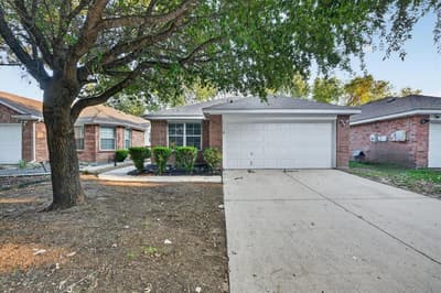 8809 Highland Orchard Drive, Fort Worth TX 76179 - Photo 2