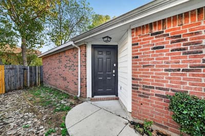8809 Highland Orchard Drive, Fort Worth TX 76179 - Photo 3