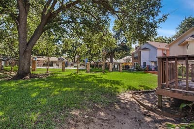 2880 Inniswood Circle, Arlington TX 76015 - Photo 4
