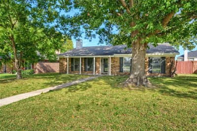 912 Navasota Drive, Garland TX 75040 - Photo 2