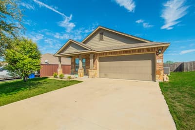 308 Chrislyn Drive, Troy TX 76579 - Photo 2