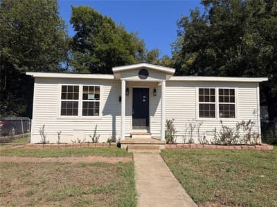 302 N Thompson Street, Hillsboro TX 76645