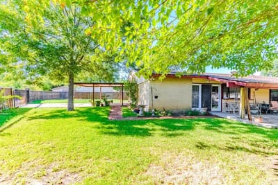 709 Echo Drive, Grand Prairie TX 75052 - Photo 3