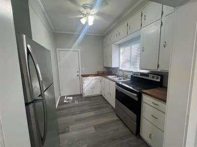 1607 Avenue I, Brownwood TX 76801 - Photo 4