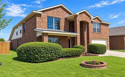 2043 KINGSBRIDGE Drive, Heartland TX 75126