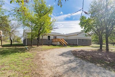 211 E Bay Drive, Bridgeport TX 76426 - Photo 3