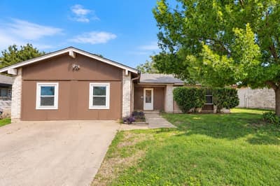 1117 High Point Road, Arlington TX 76015