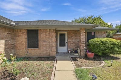 1307 Berry Drive, Cleburne TX 76033 - Photo 4