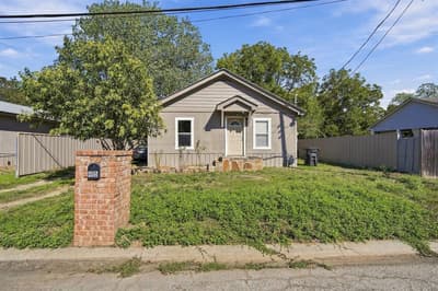 405 N Atlantic Street # 407, Cleburne TX 76031 - Photo 2