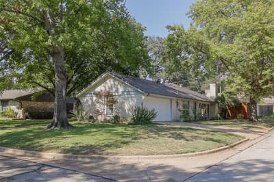 2001 Heather Way Drive, Arlington TX 76012 - Photo 4