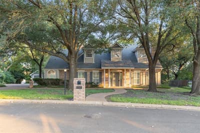 207 Westlane Circle, Woodway TX 76712 - Photo 4