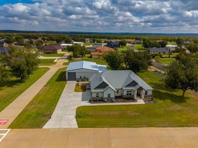 6015 Bonanza Drive # D, Granbury TX 76049