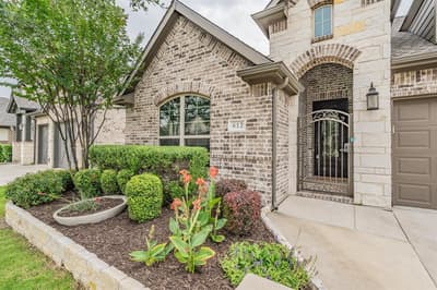 612 Rawlins Lane, Fort Worth TX 76131 - Photo 2