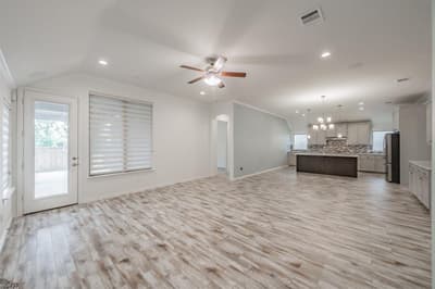 612 Rawlins Lane, Fort Worth TX 76131 - Photo 4