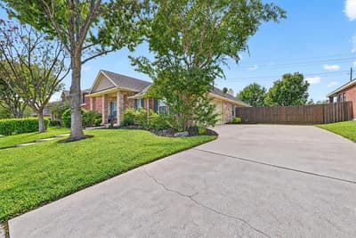 5717 Southern Hills Drive, North Richland Hills TX 76180 - Photo 5