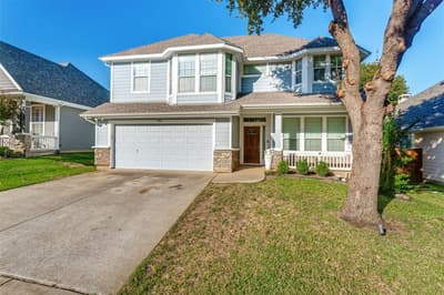 1021 Honeysuckle, Grapevine TX 76051 - Photo 2