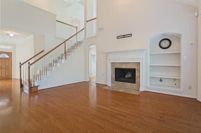 1021 Honeysuckle, Grapevine TX 76051 - Photo 4