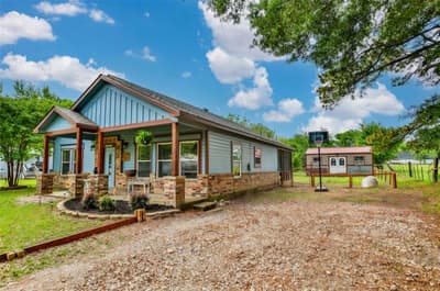 406 W Elm Street, Collinsville TX 76233 - Photo 2
