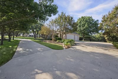 135 Country Vista Circle, Burleson TX 76028 - Photo 2