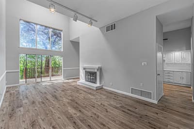 808 Heights Drive, Fort Worth TX 76112 - Photo 4