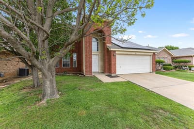 312 Elk Run Drive, Fort Worth TX 76140 - Photo 3