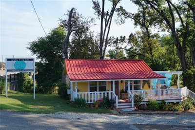402 E College St, Canton TX 75103 - Photo 2