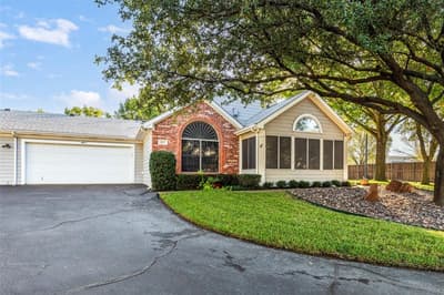 807 Cara Lane, Arlington TX 76012 - Photo 2