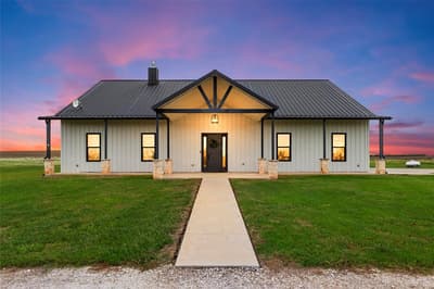 231 HCR 2312, Abbott TX 76621