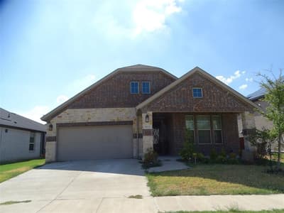 915 Hawthorn Lane, Mansfield TX 76063
