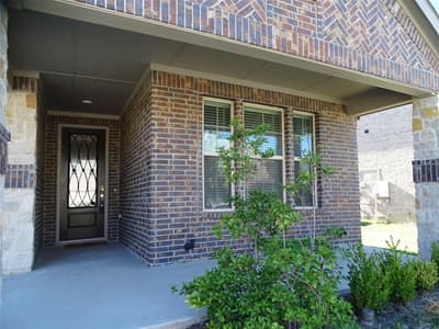 915 Hawthorn Lane, Mansfield TX 76063 - Photo 4