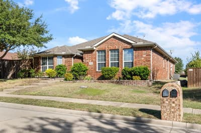 2750 Chalmers Court, Rockwall TX 75032 - Photo 2