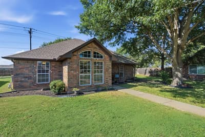 3713 Pheasant Hollow, Denton TX 76207 - Photo 2