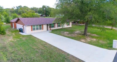 742 Henderson Street, Wills Point TX 75169 - Photo 2