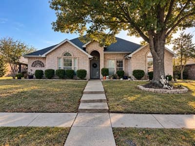 8813 Pheasant Run Drive, Rowlett TX 75089 - Photo 2