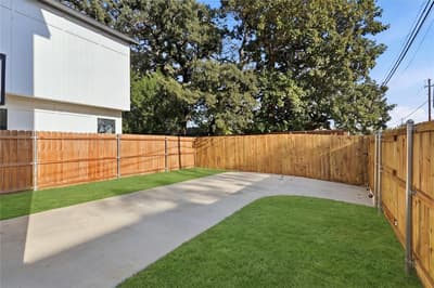 2400 Dyson Street, Dallas TX 75215 - Photo 3